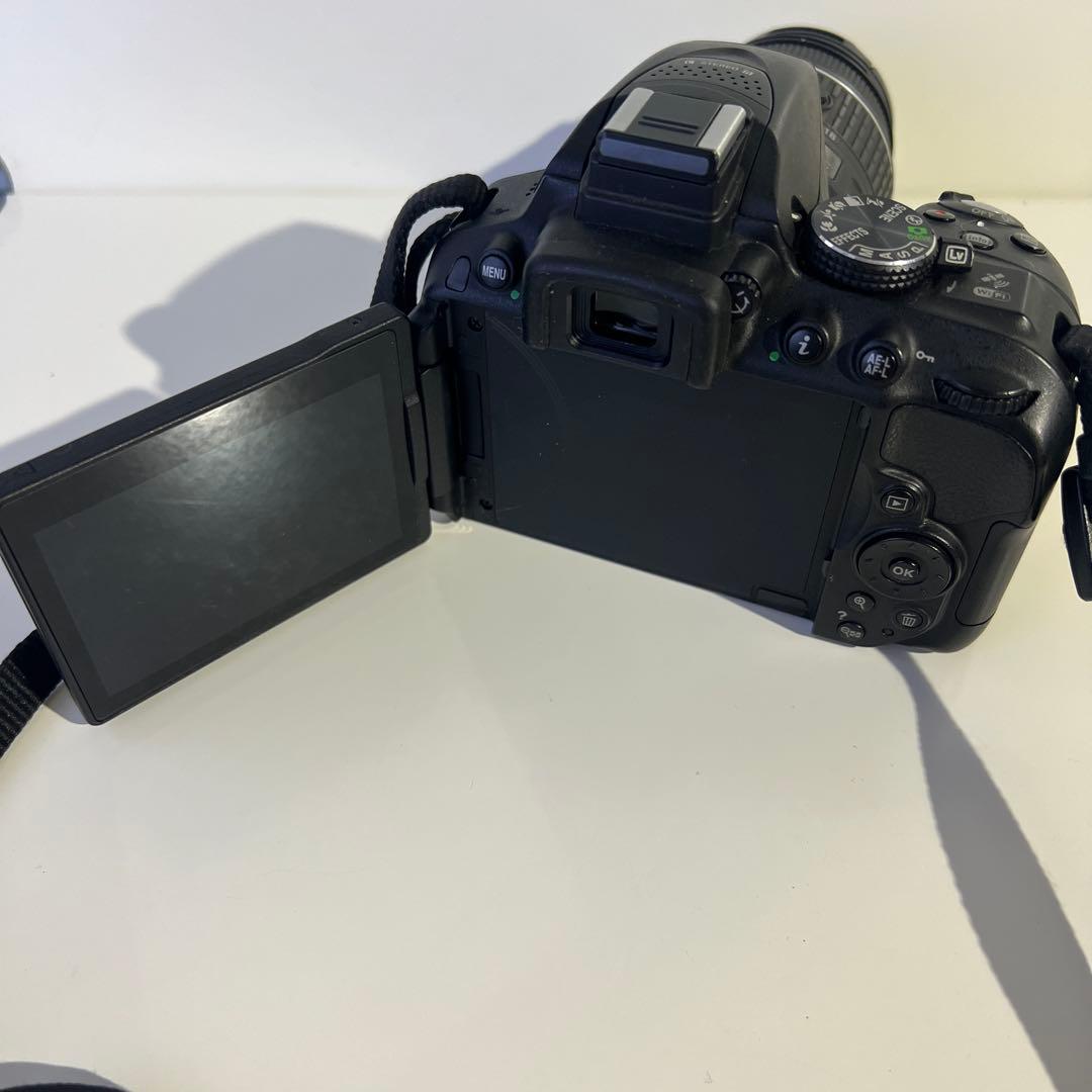 Nikon D5300 デジタル一眼レフカメラ 本体とレンズ2本