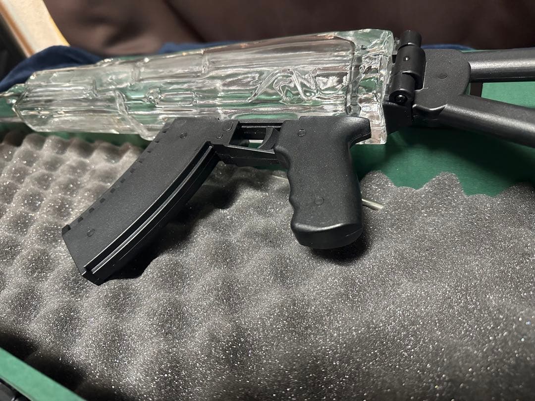 KALASHNIKOV VODKA AK-47型ボトル 750ml カラシニコフ