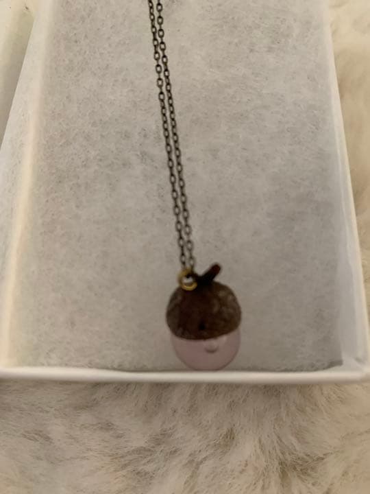 【新品】ハンドメイド　どんぐり　ネックレス　ピンク