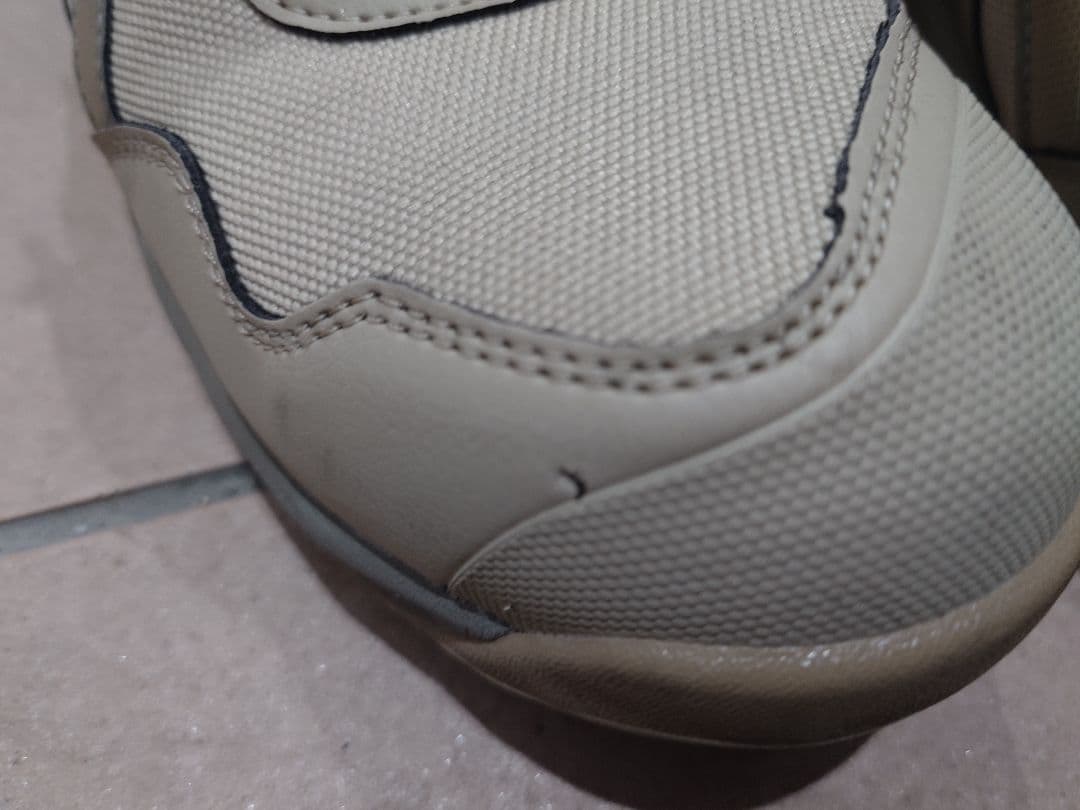 ASICS ハイカット安全靴 　CP216 TOUGH