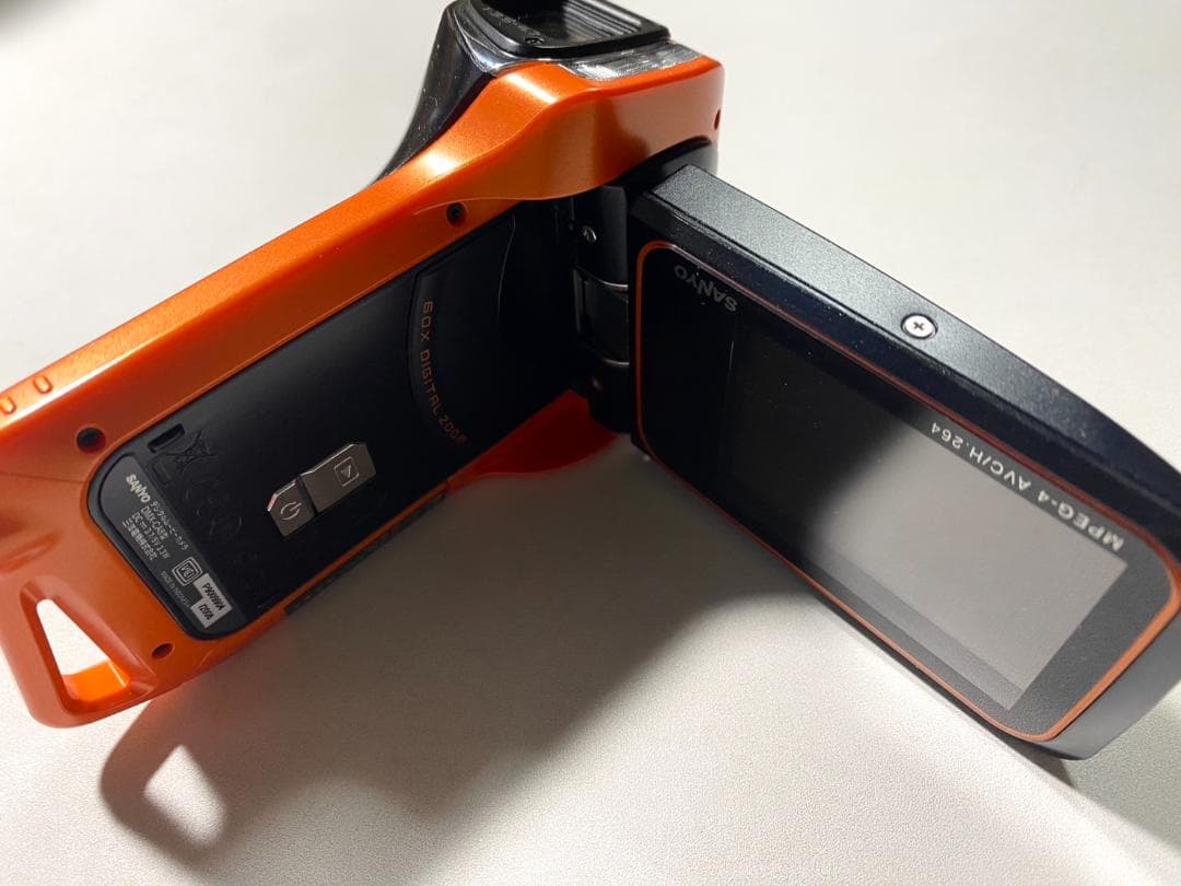 SANYO Xacti ザクティDMX-CA8 防水デジタルカメラ 中古美品