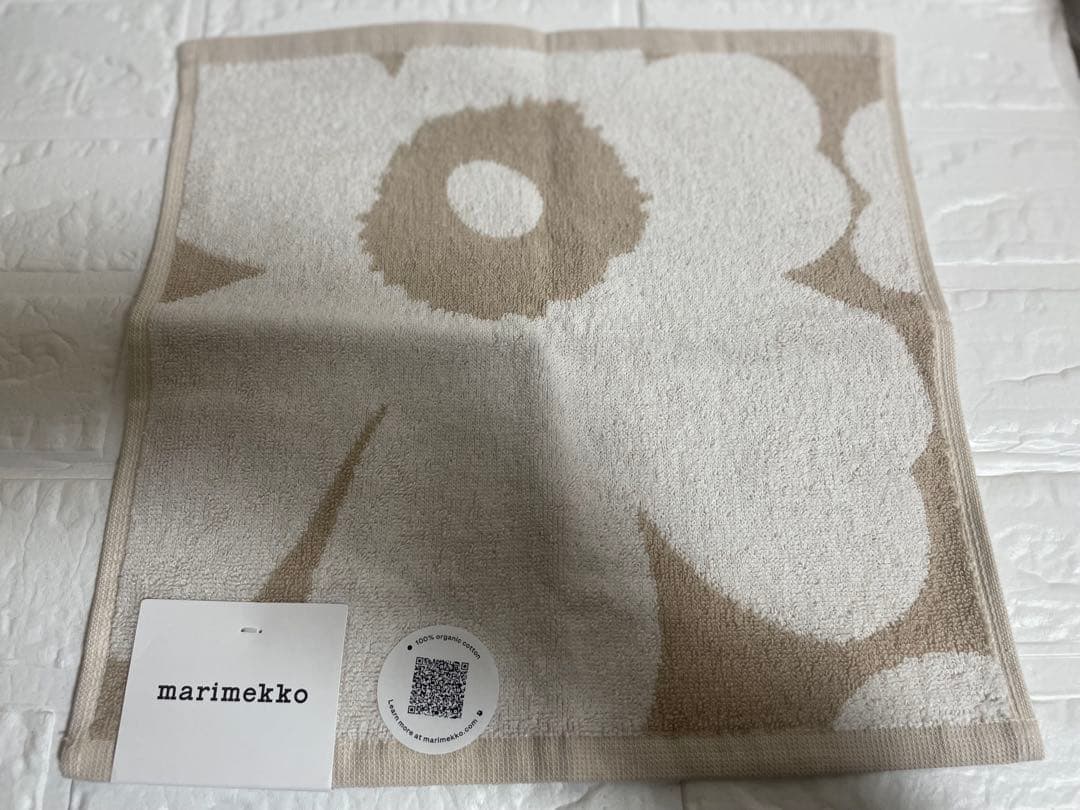 【匿名発送】marimekko タオルハンカチ 4枚セット