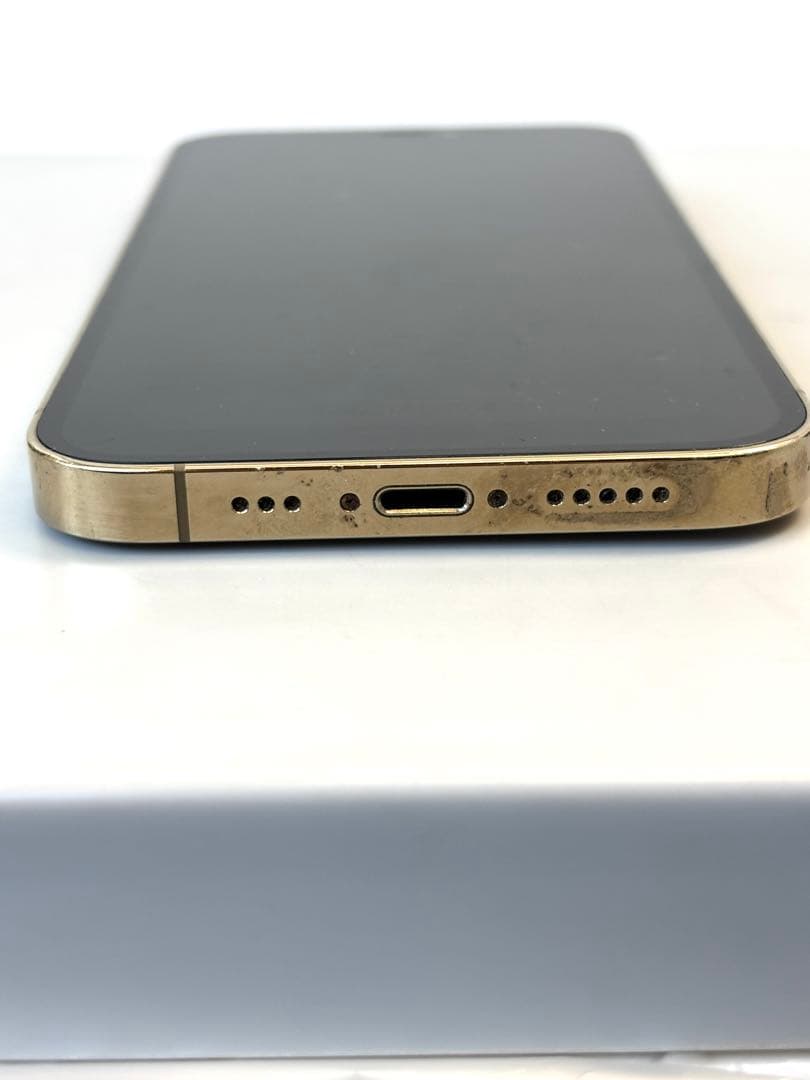 Apple iPhone 12 Pro 128g simロック無し BT72%