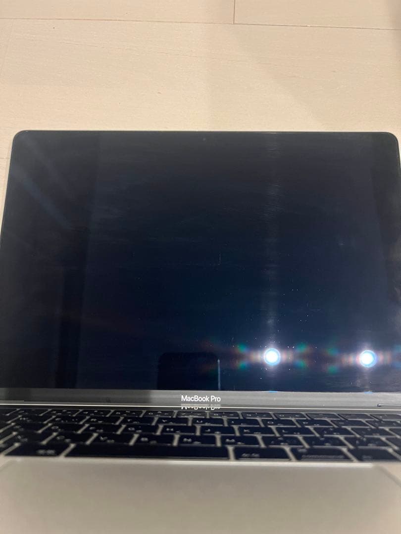 MacBook Pro 2019 13インチ i5 8/256 値下げOK
