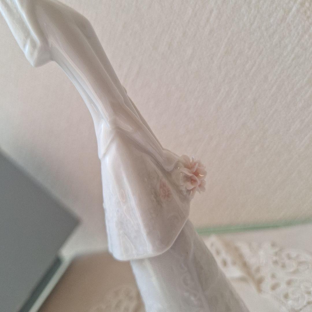 リヤドロ　　ウエディングベル花束