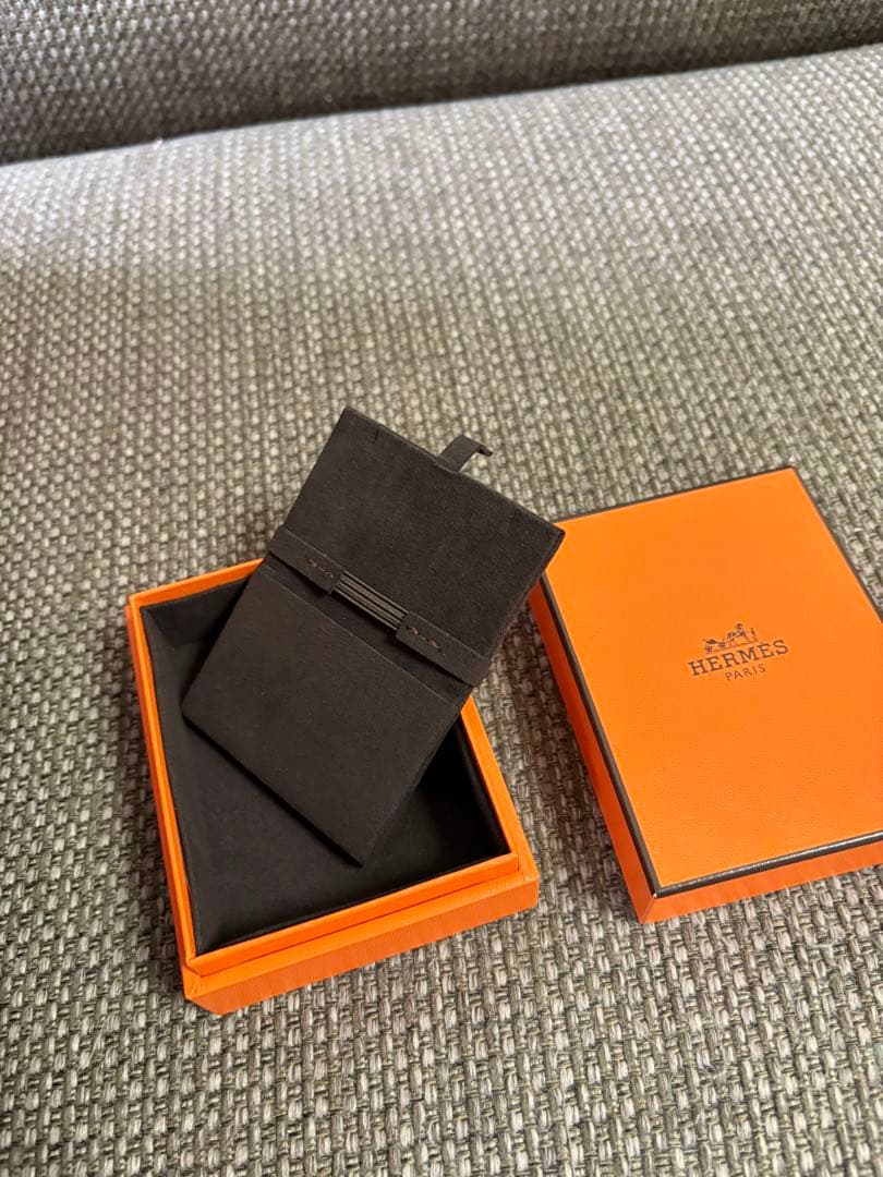 現行品　極美品　エルメスネックレスケース