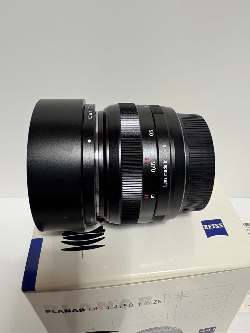 中古美品　Carl Zeiss Planar T* 1.4/50 ZE