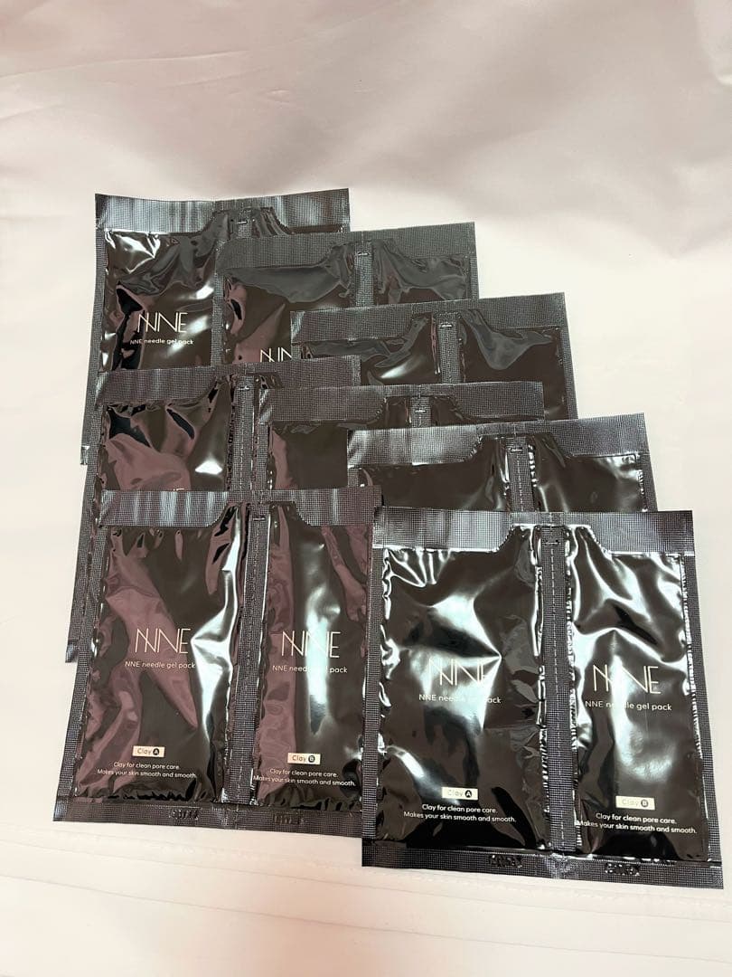 新品★4ヶ月分★炭酸ニードル　NNE 黒パック・緑パック 各8枚セット