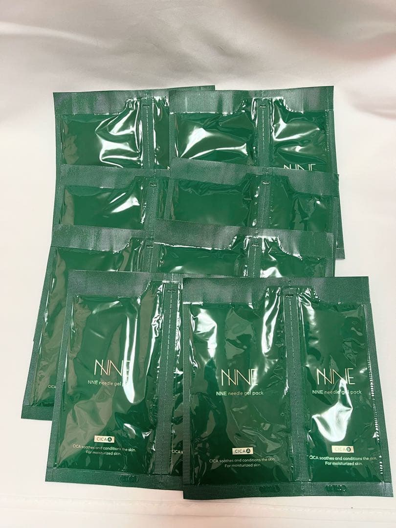新品★4ヶ月分★炭酸ニードル　NNE 黒パック・緑パック 各8枚セット