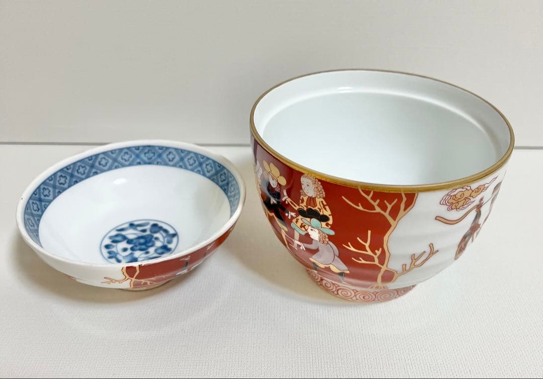 サントリー美術館　伊万里　五艘船　蓋茶碗