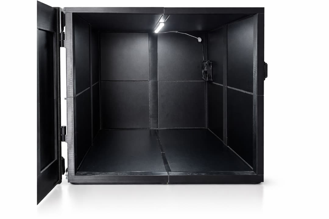防音型エンクロージャー　Silent HUBO　内寸600角サイズ