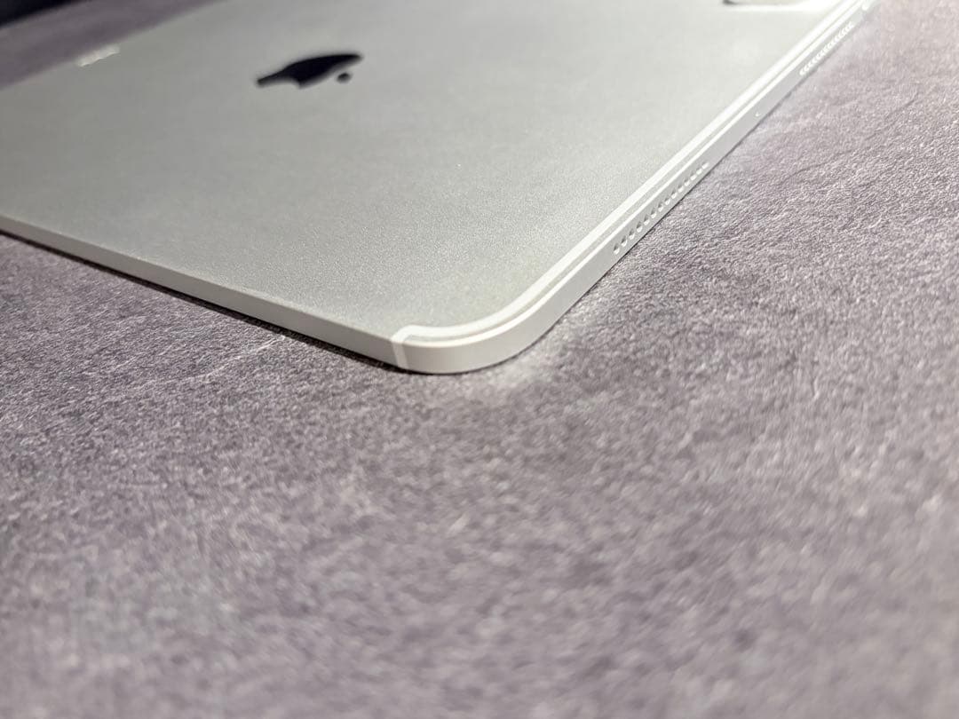 【美品】iPad Pro 11インチ M4 512GB Wi-Fi シルバー
