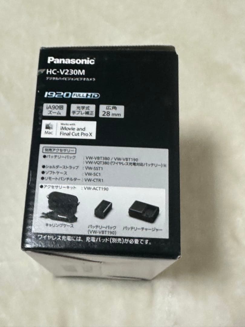 美品　Panasonic HC-V230M デジタルハイビジョンビデオカメラ