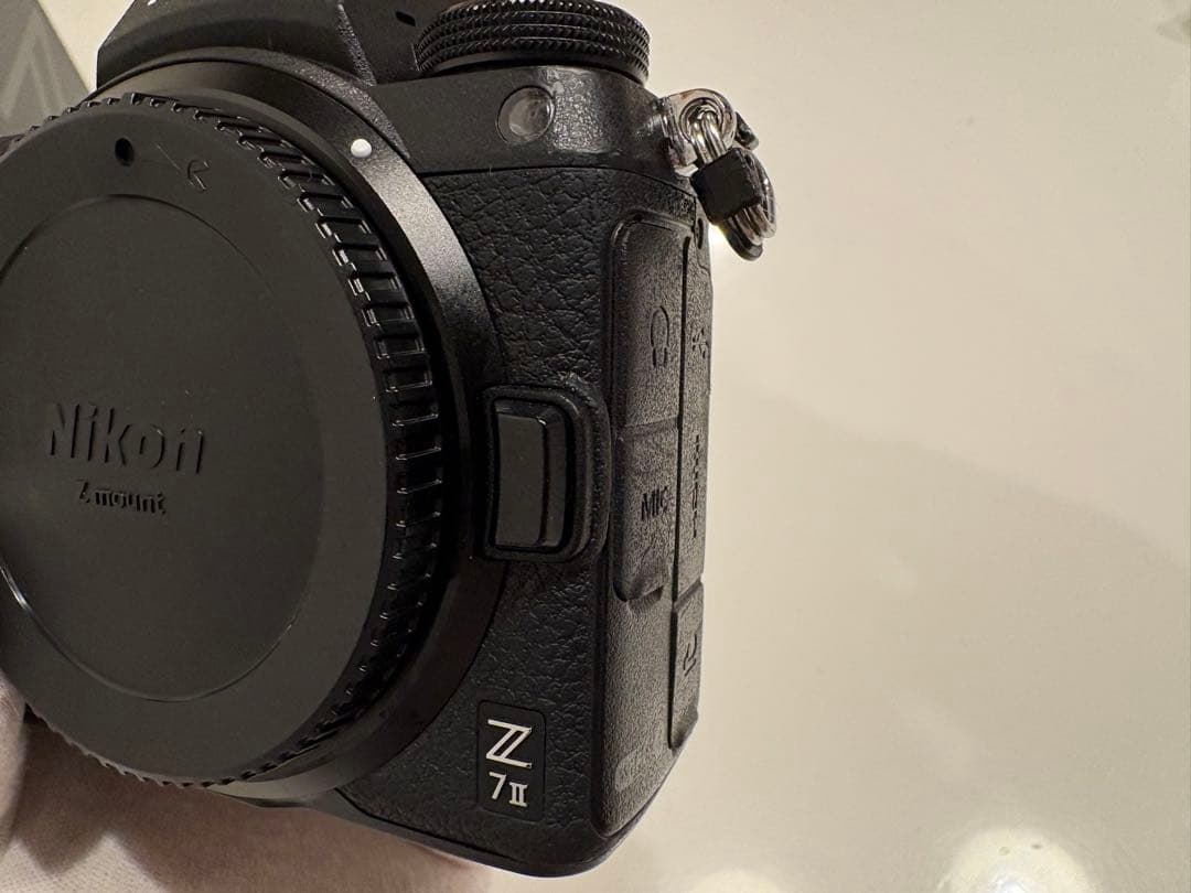 【美品】Nikon Z7ii ボディ【シャッター回数20.367回】ニコン