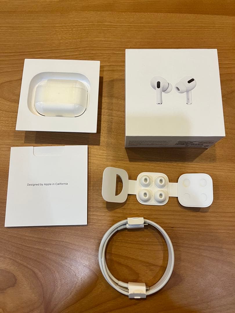 Apple airpods pro 1 本体　付属品あり　使用問題無し