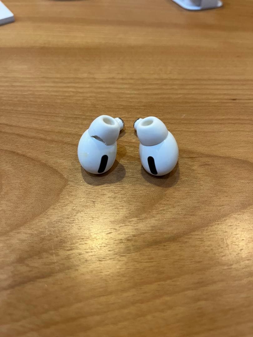 Apple airpods pro 1 本体　付属品あり　使用問題無し