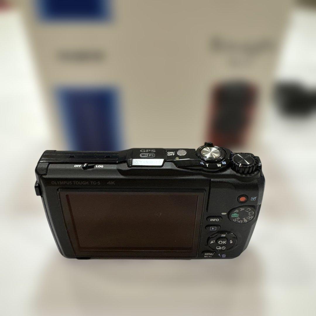 美品OlympusTG-5(オプションFD1付き)、箱、取り扱い説明書同封