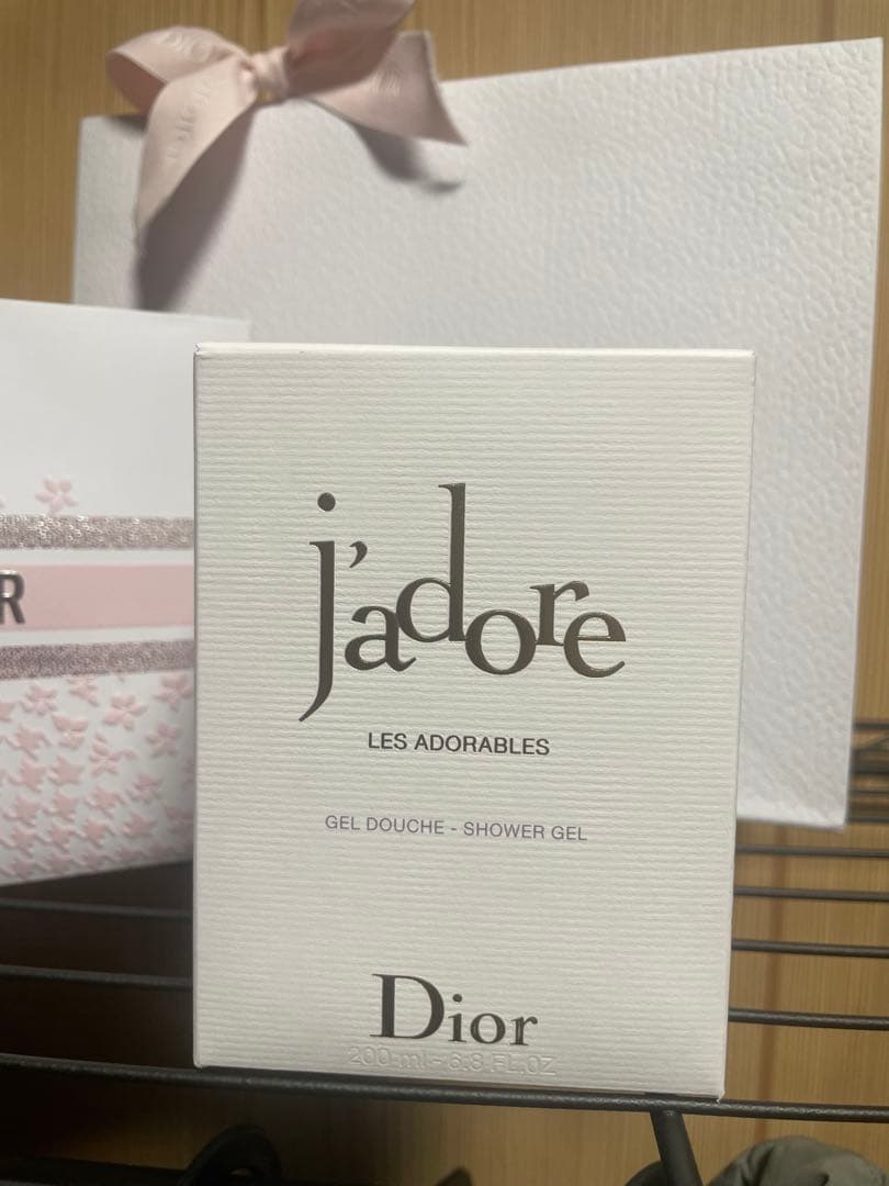 【新品・未開封】Dior j'adore シャワージェル プレゼントラッピング