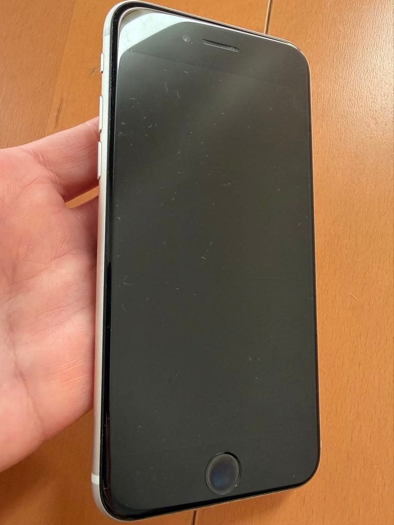 iPhoneSE3 64GB (第3世代) ホワイト 本体