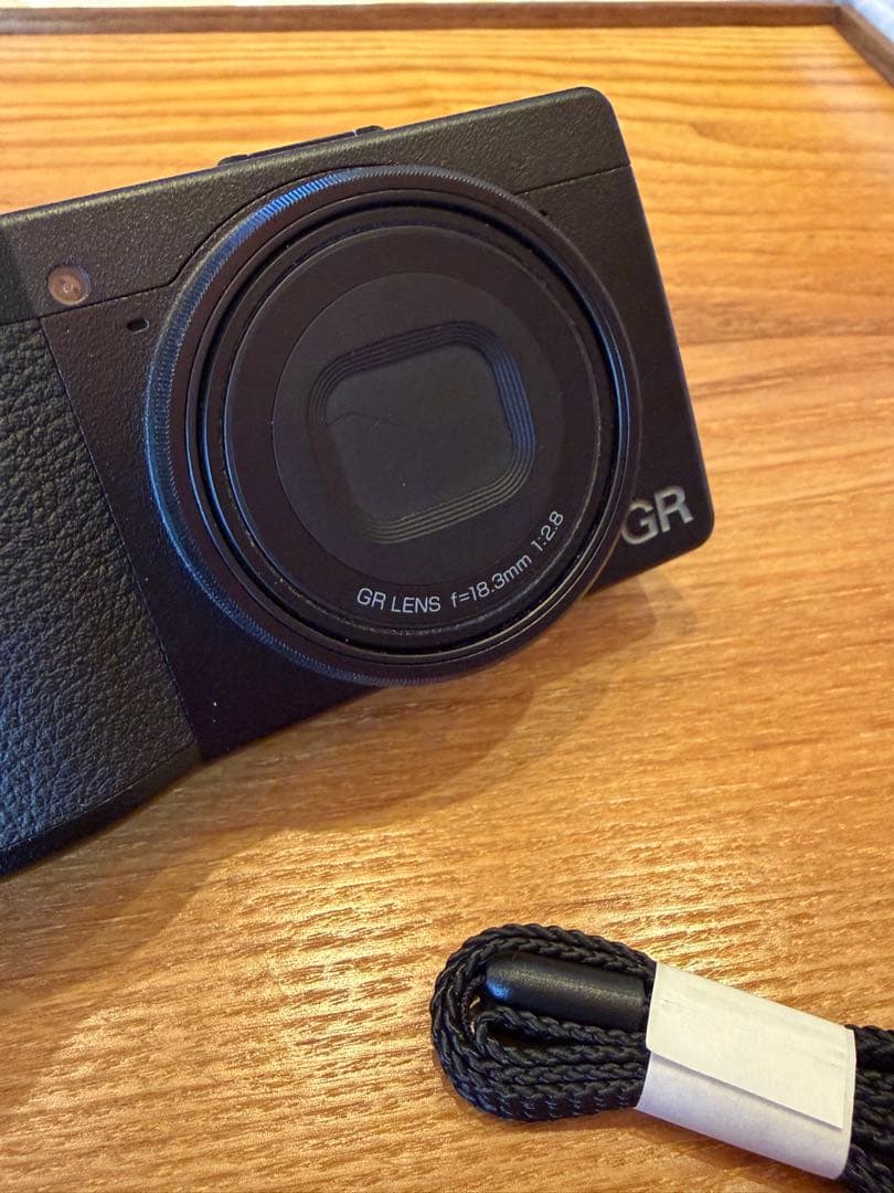 RICOH リコー GR III 【シャッター1067回／美品】 値下げ不可