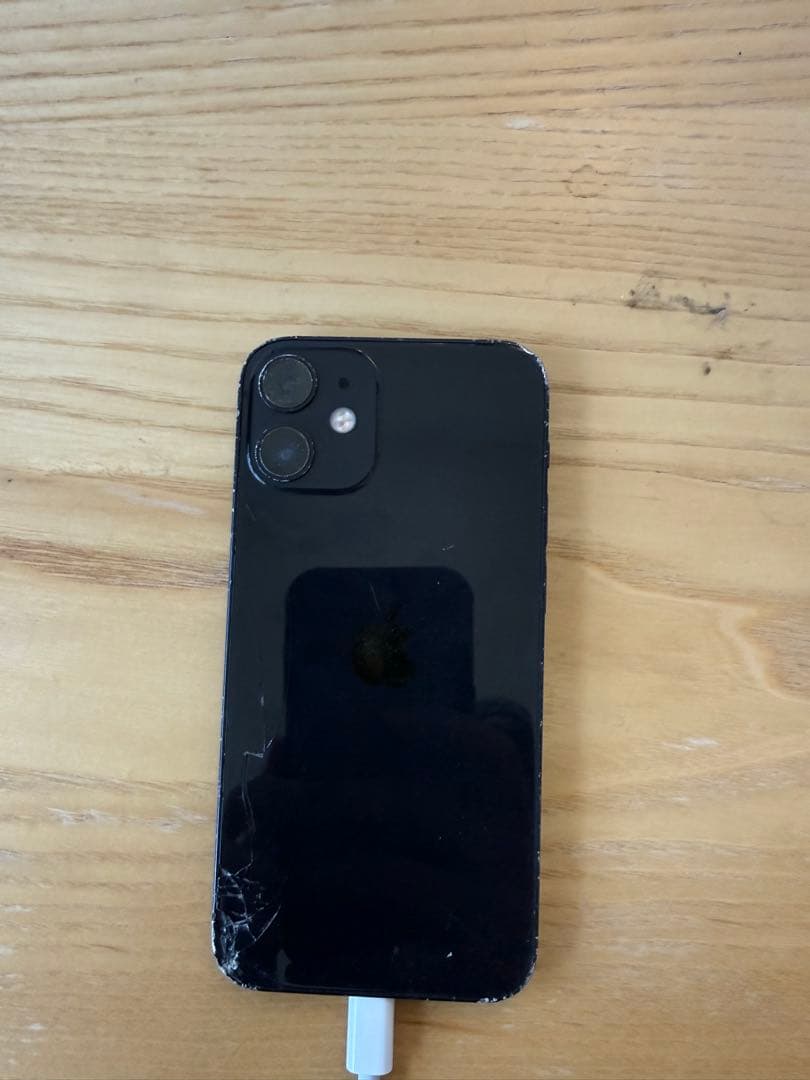 Apple iPhone 12 ブラック 本体