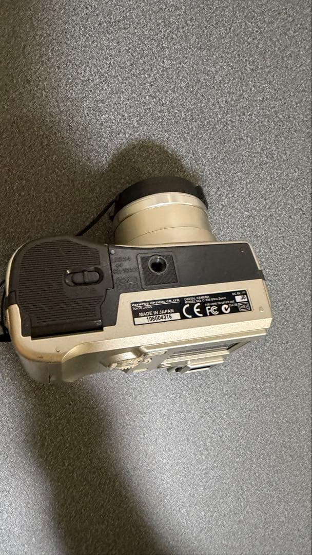 【外箱付】OLYMPUS CAMEDIA C-720 Ultra Zoom