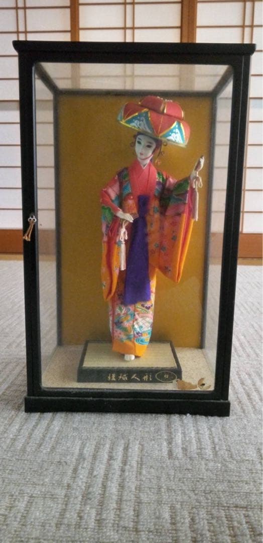 琉球舞踊 人形 ガラスケース付き 日本人形 伝統衣装