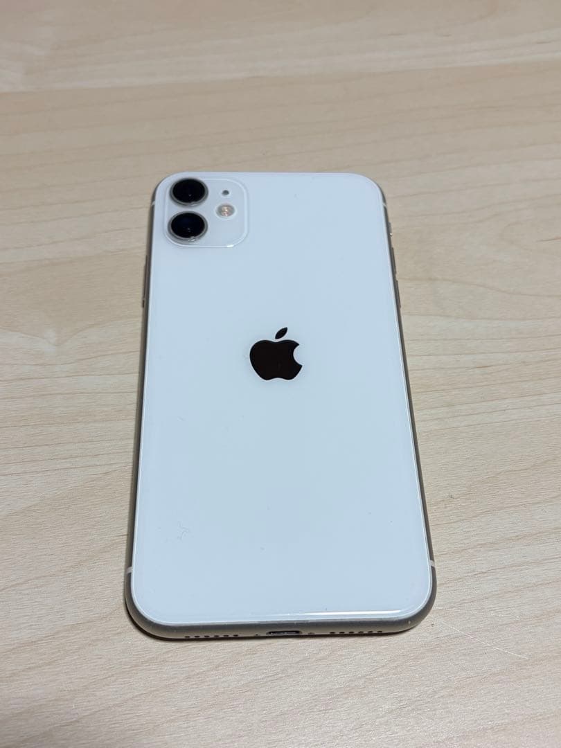 iPhone 11 ホワイト 本体