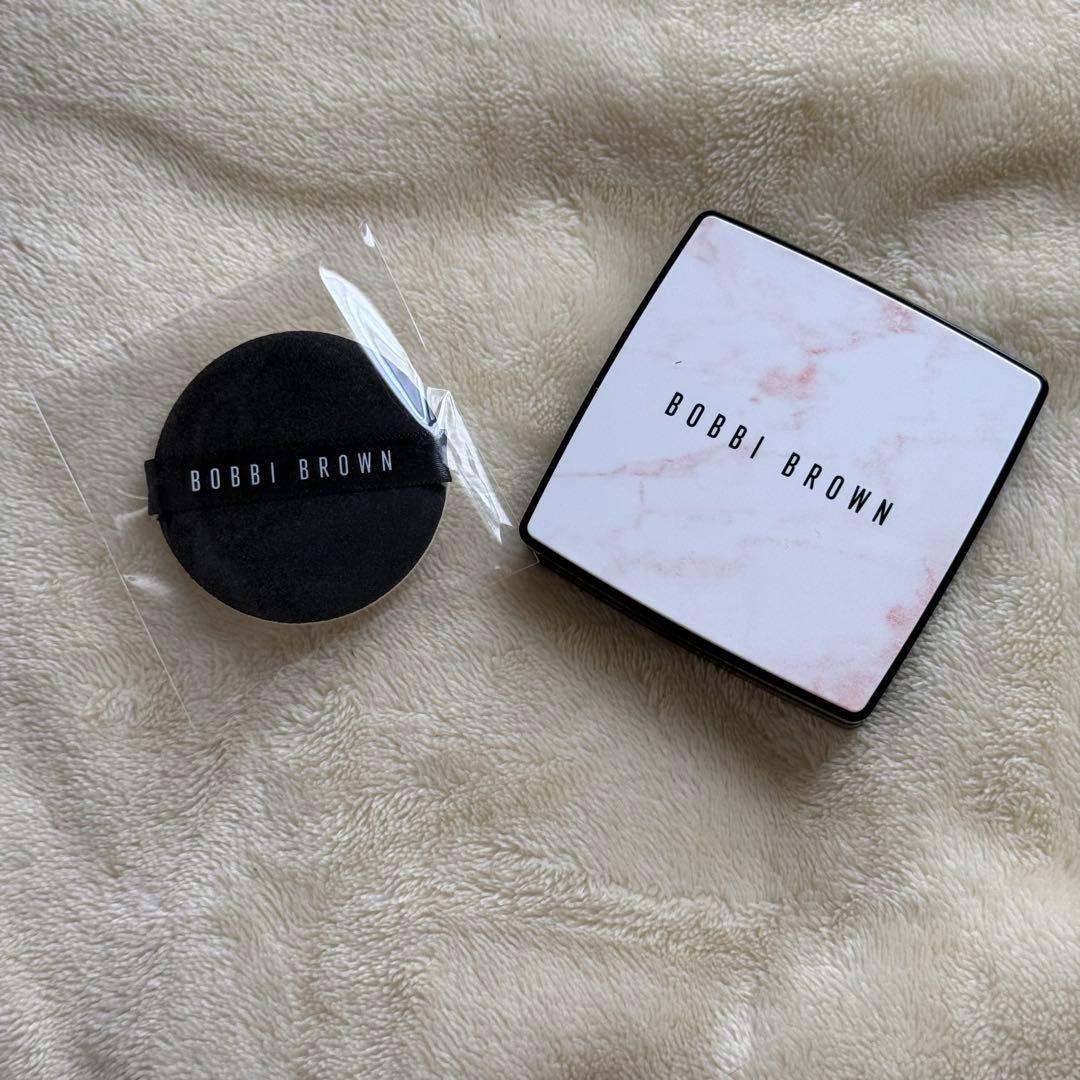 BOBBI BROWN シアーフィニッシュ ブラーリングパウダー 10g