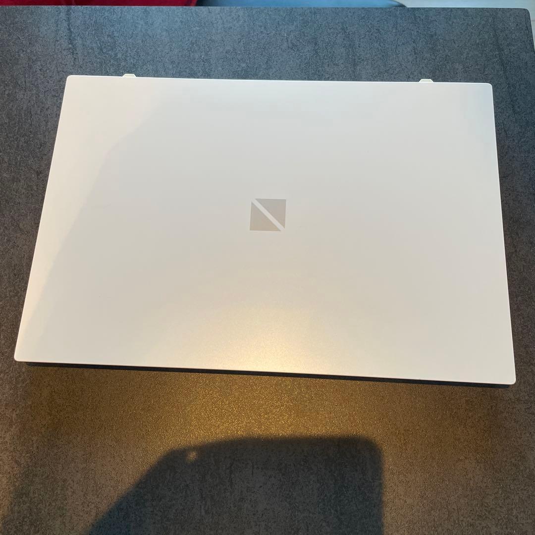 NEC 　14型ノートブックPC　LAVIE　Core i7　SSD512GB