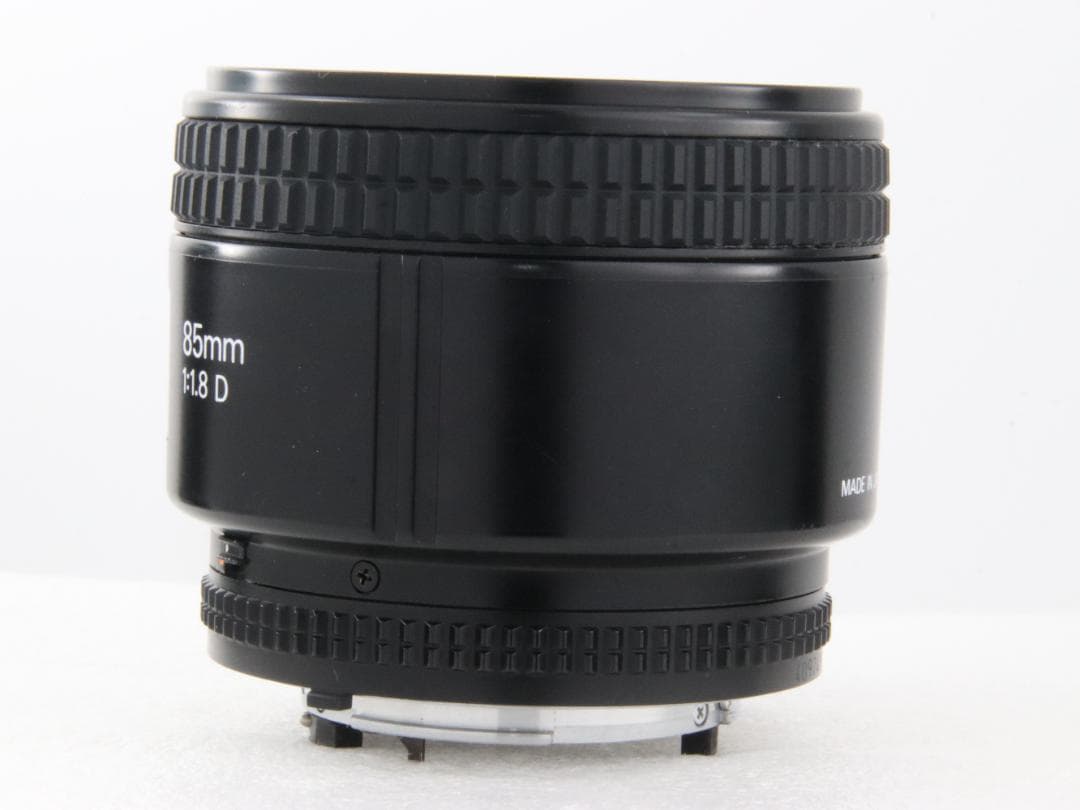 【美品】NIKON AI AF Nikkor 85mm f/1.8 D ニコン