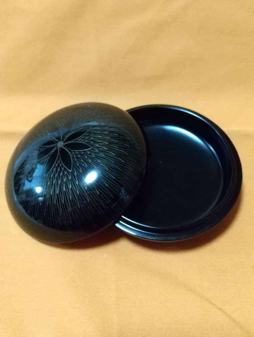 新品未使用　香合　こうごう　漆器　本漆塗り　　木製　蒔絵　沈金　高級　単品売り可
