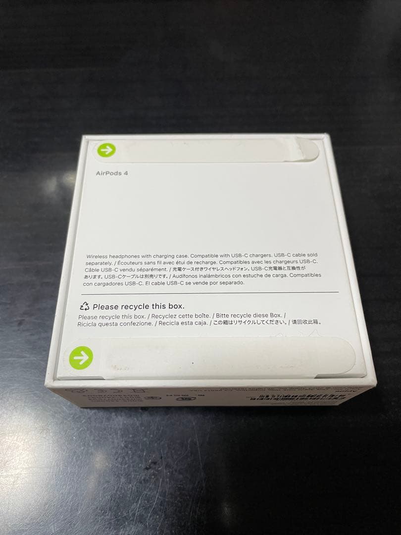 Apple AirPods 4 ワイヤレスイヤホン