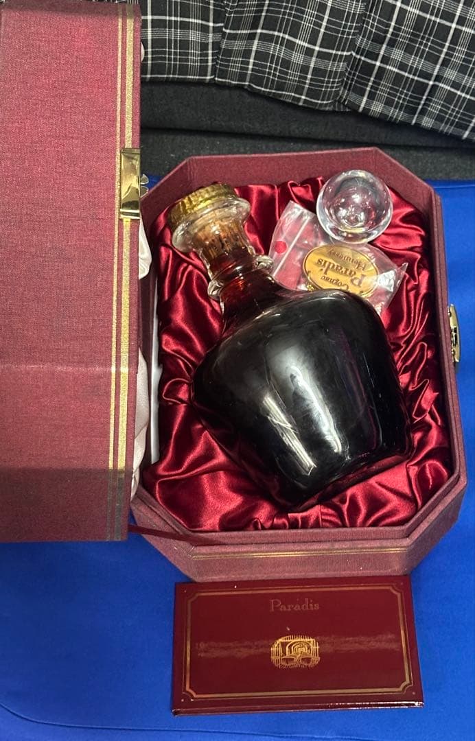 ブランデー Hennessy Paradis Baccarat Crystal