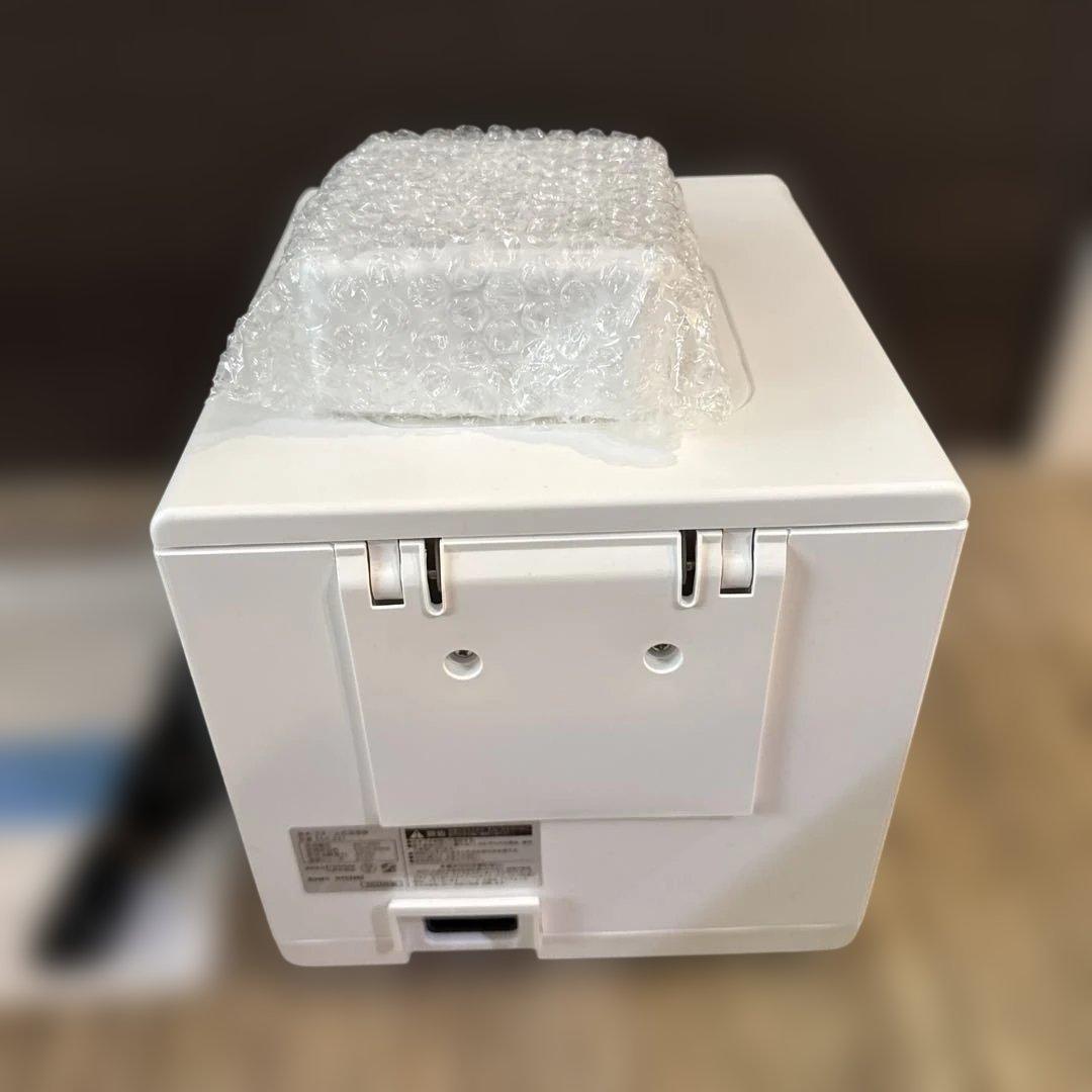 お手入れ簡単　スチーム式加湿器