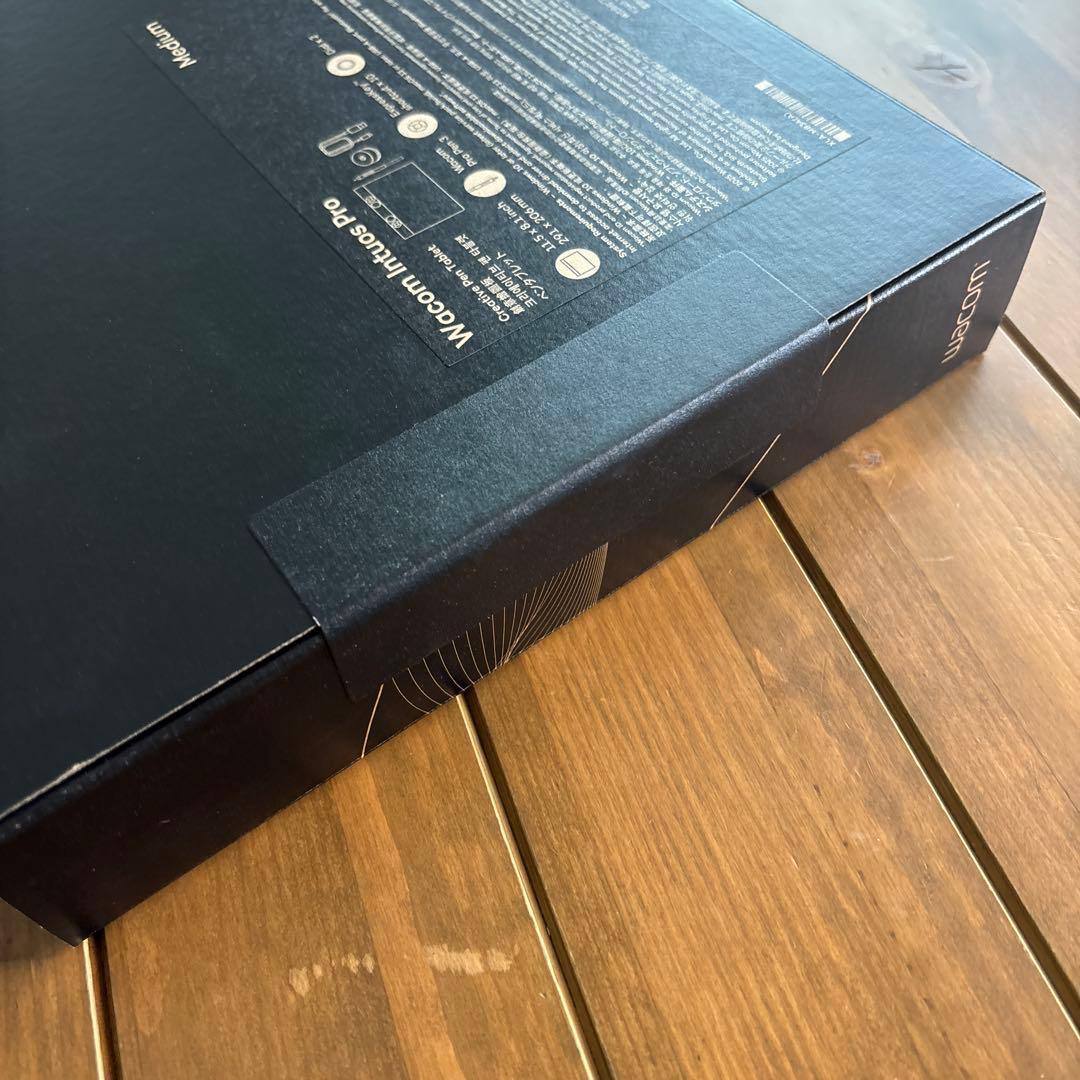 【新品未開封】Wacom Intuos Pro Medium PTK670K0C