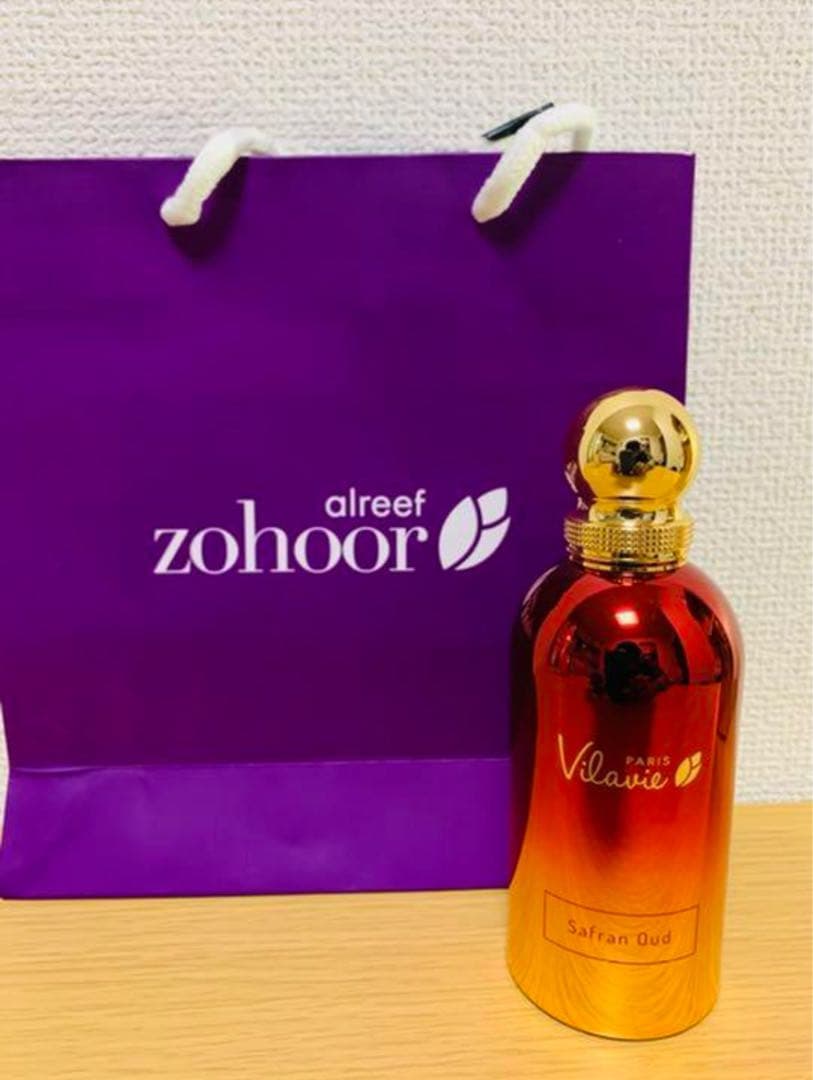 Zohoor Alreef の Safran OUD 香水 100ml