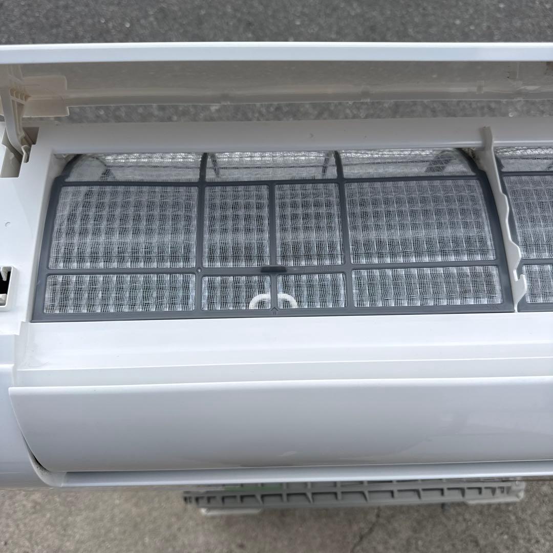 HITACHI 日立 白くまくん ルームエアコン RAS-AJ22M 主に6畳用