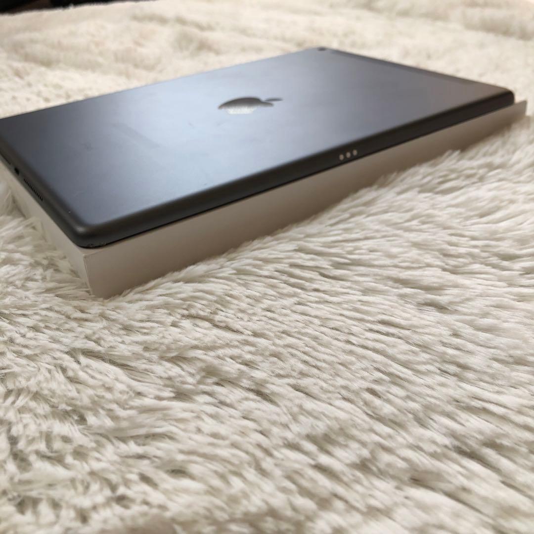 【早い者勝ち】iPad 第8世代 128GB SIMフリー 【すぐ発送】