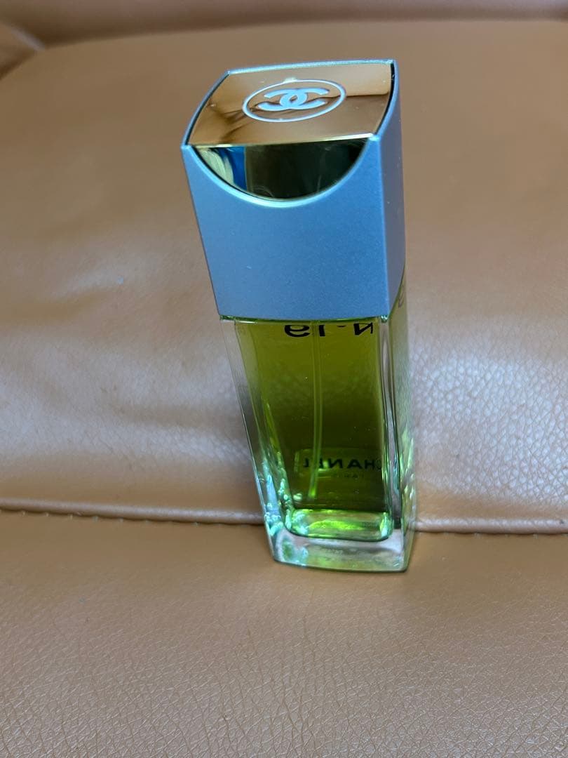 CHANEL N°19 Eau de Toilette 50ml未使用