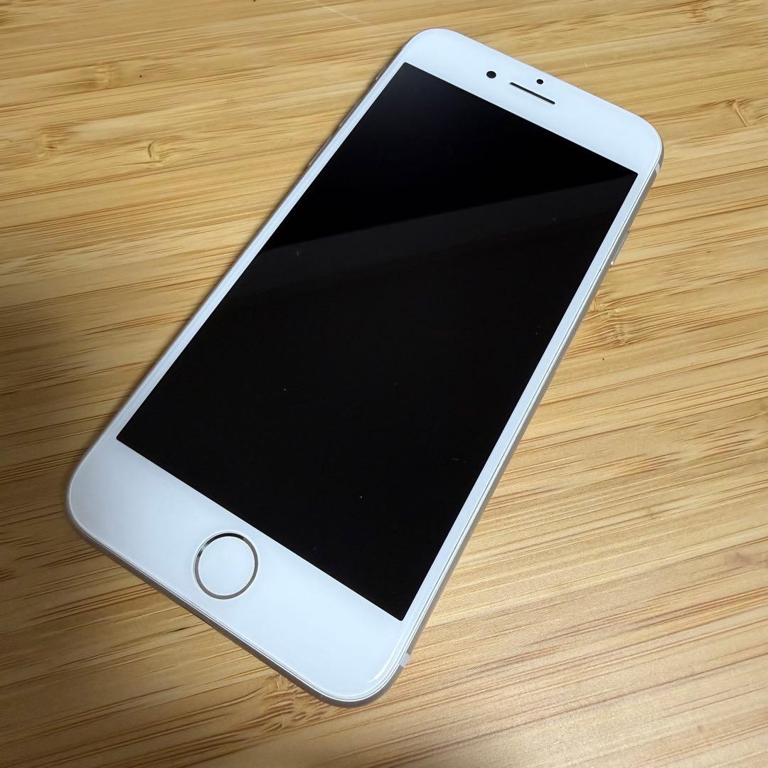 【2個セットでお得】極美品 iPhone8 シルバー 64GB