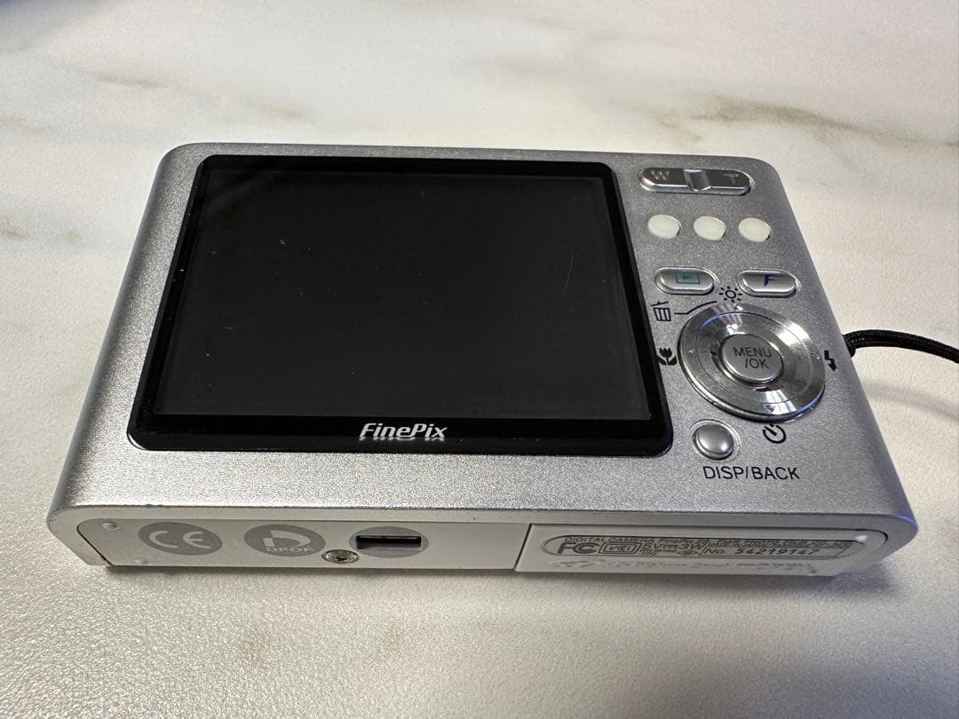 動作確認済FUJIFILM FinePix Z2 シルバー 元箱付 付属品多数