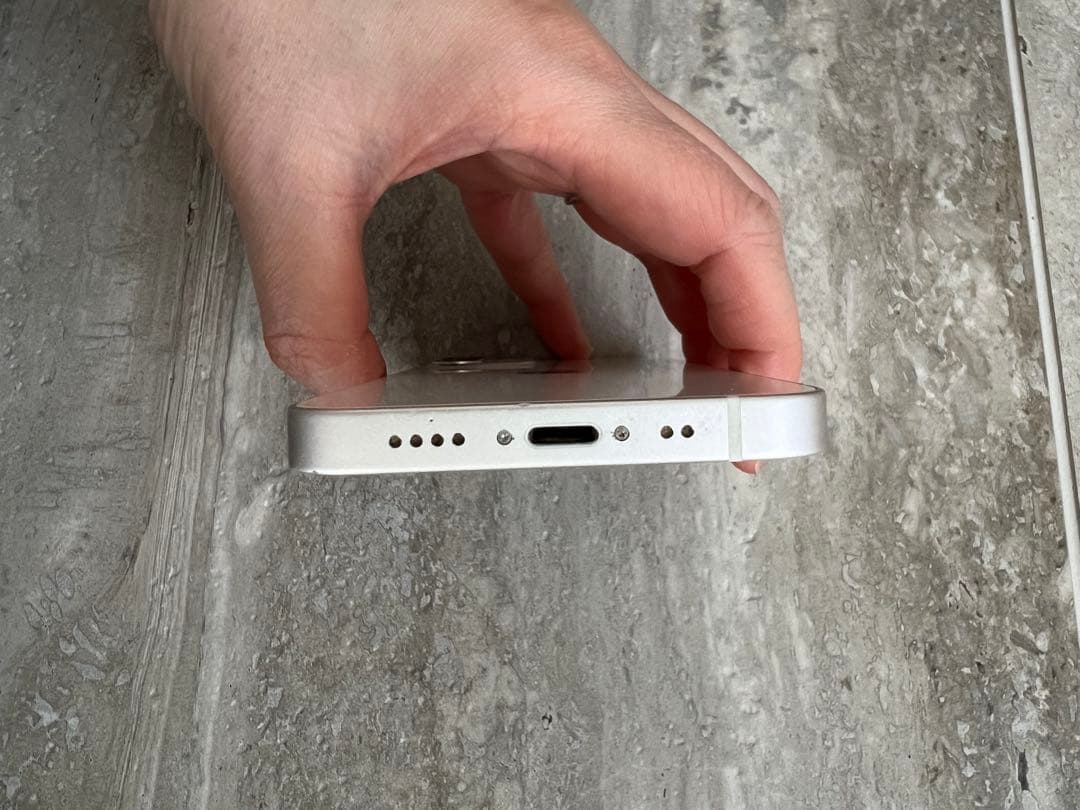 Apple iPhone 12 mini ホワイト　本体 128GB
