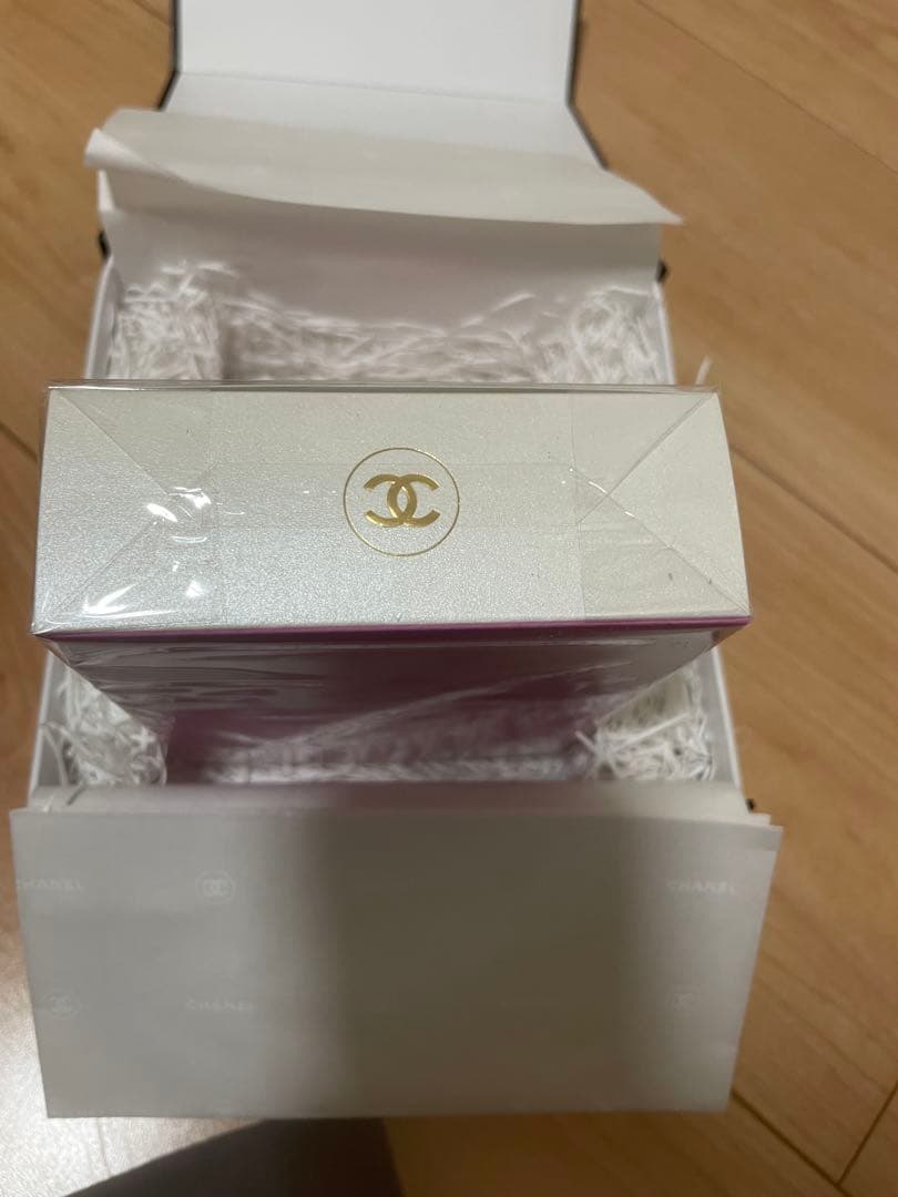 新品未使用CHANEL チャンスオースプランディドオードゥパルファム100ml