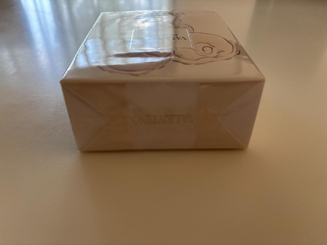ヴァレンティノ VALENTINO Eau de Parfum 50ml