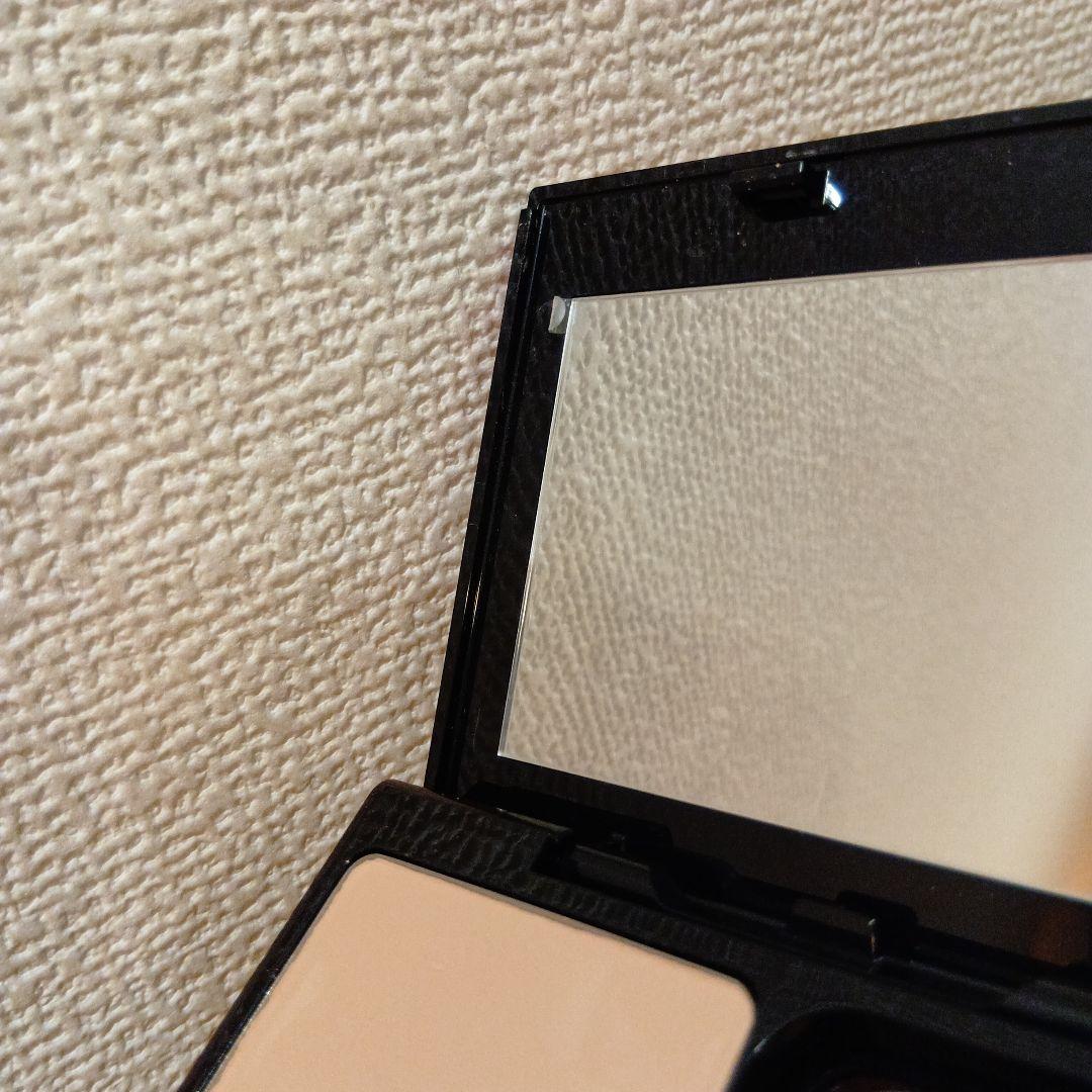 inoui パウダーファンデーション 色番00