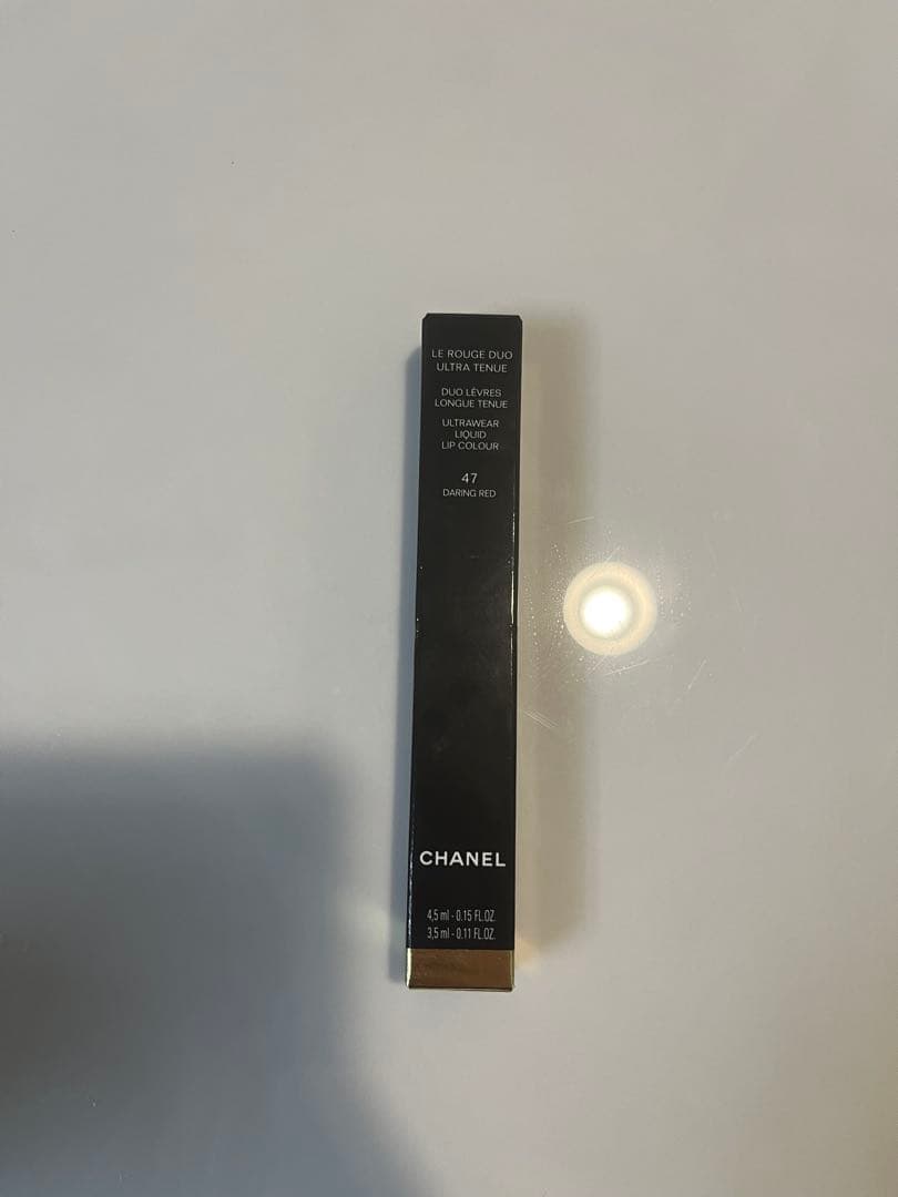 CHANEL ル ルージュ デュオ ウルトラ トゥニュ　47番　ダーリンレッド