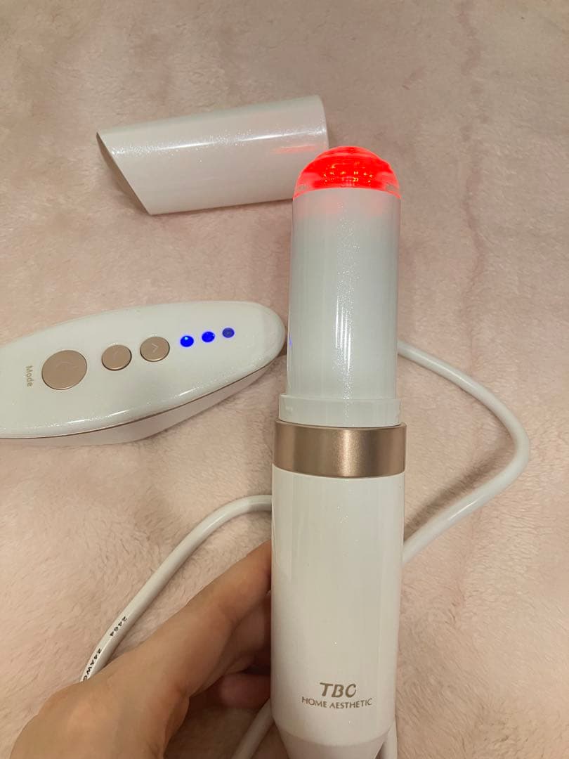 TBC 美顔器 LEDライト付き 本体