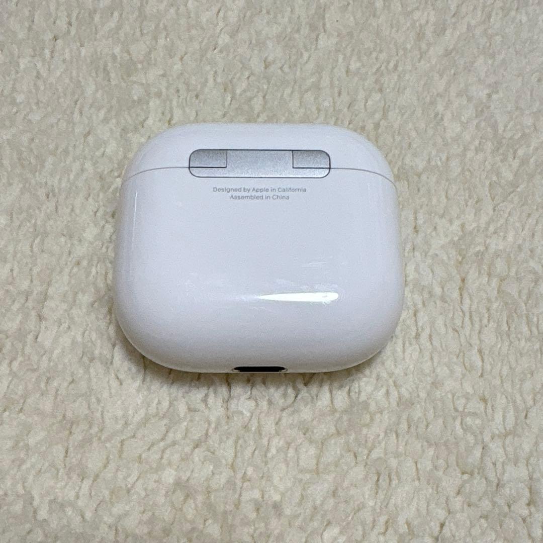 AirPods 第4世代 充電ケースのみ 正規品 動作確認済み
