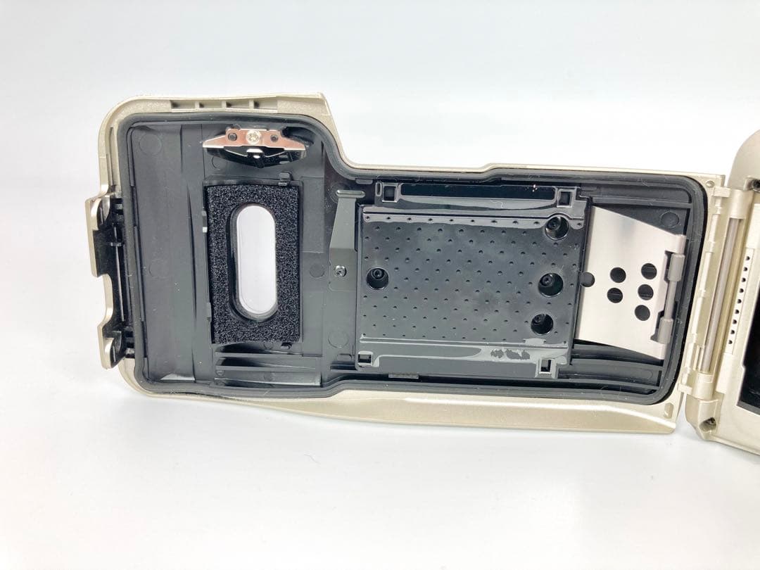 【動作品】μ - zoom 105　コンパクトカメラ　動作確認済み　C24